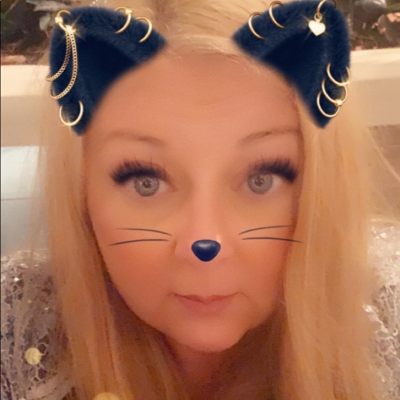 Meet your Posher, Kerri - Picture 1 of 1